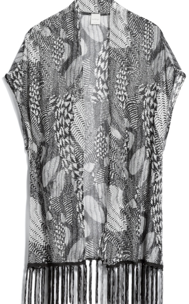 KAILEIGH

Mattison Fringe Kimono